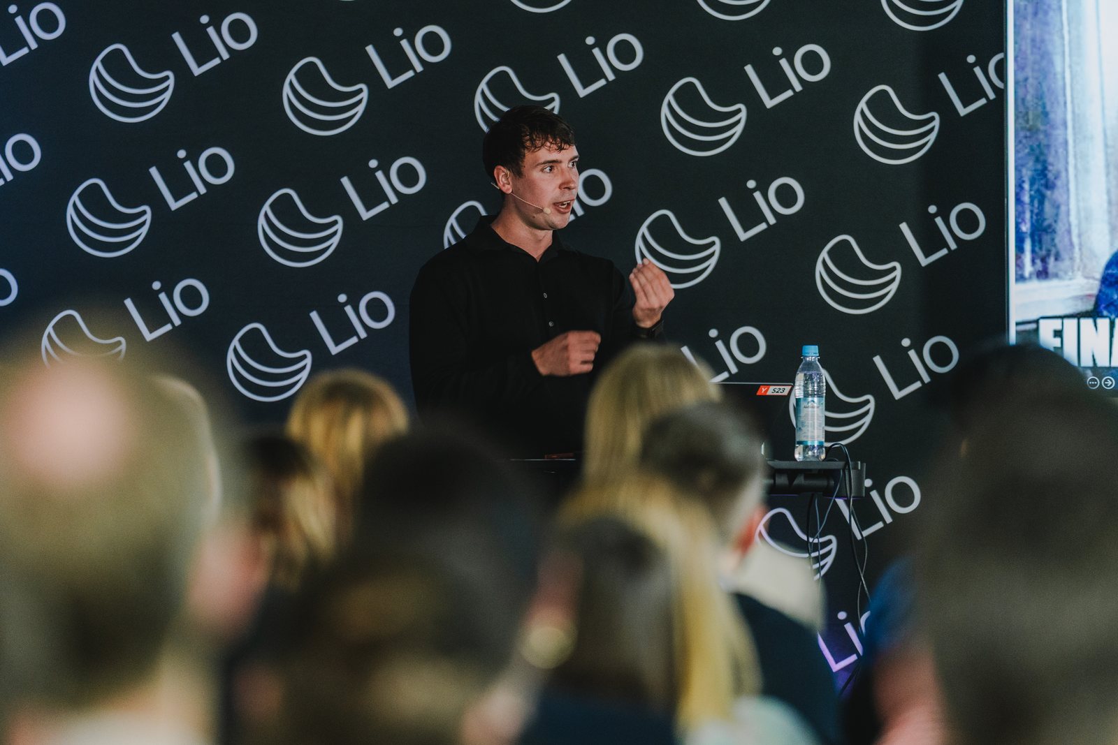 Bots & Buyers Munich - Speaker on the Lio stage